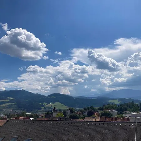 Renntraum Ueber Den Daechern Von דירה