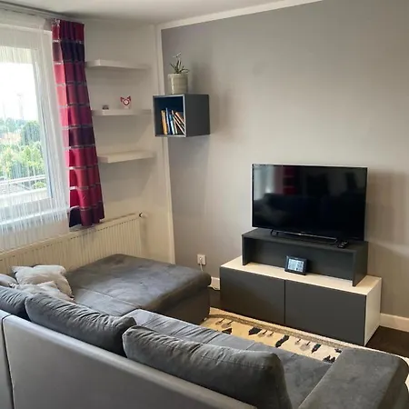 Renntraum Ueber Den Daechern Von קניטלפלד